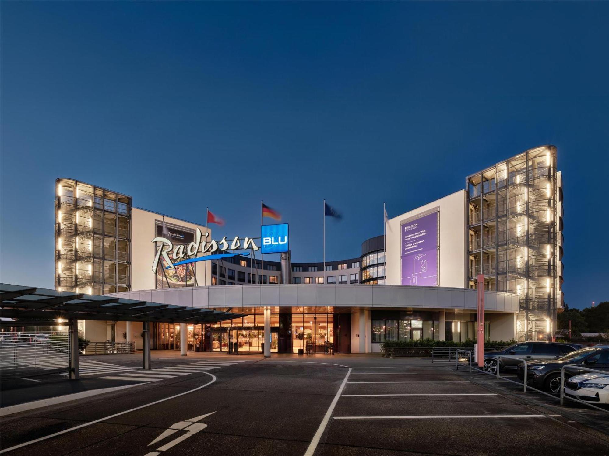 RADISSON BLU HOTEL HAMBURG