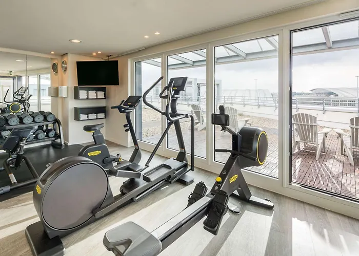 Radisson Blu Hotel, Airport 4*