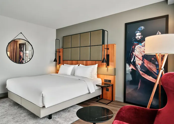 Hotel Radisson Blu Hotel, Airport 4*