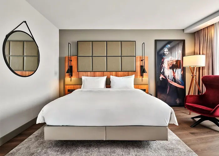 Radisson Blu Hotel, Airport 4*