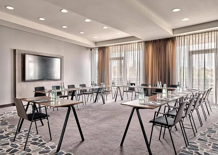 Radisson Blu Hotel, Airport