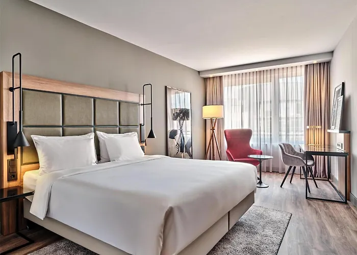 Hotel Radisson Blu Hotel, Airport