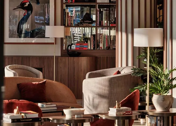 Radisson Blu Hotel, Airport Hotel 4*