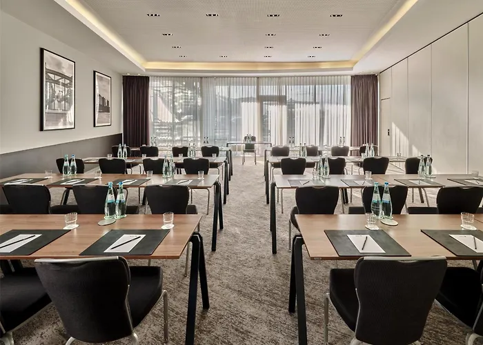 Radisson Blu Hotel, Airport Hotel