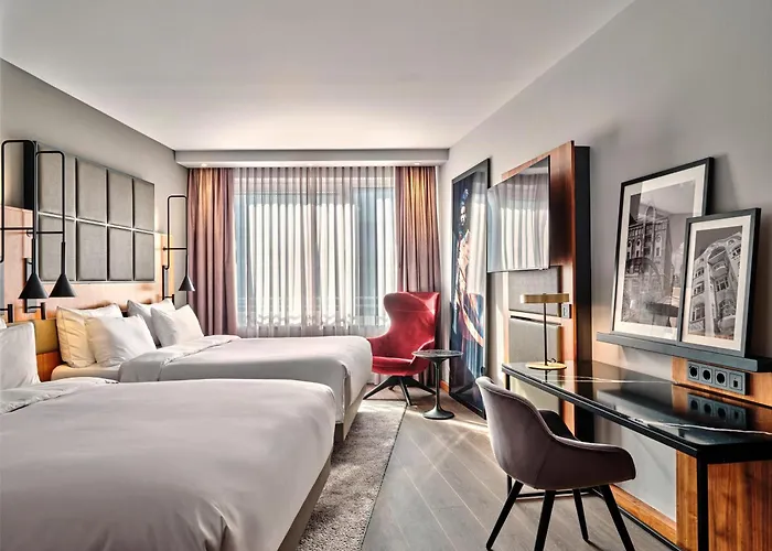Hotel Radisson Blu Hotel, Airport 4*
