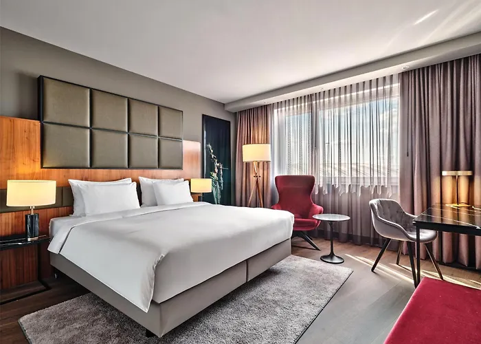 Radisson Blu Hotel, Airport Hotel 4*