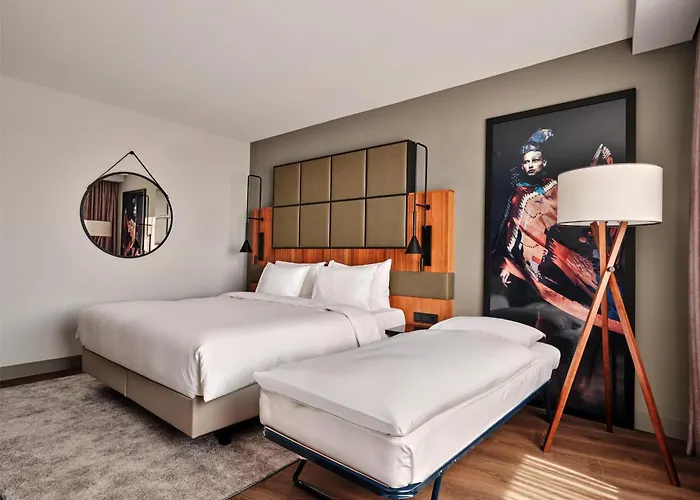 Hotel Radisson Blu Hotel, Airport 4*