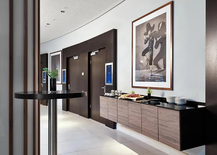 Radisson Blu Hotel, Airport Hotel 4*