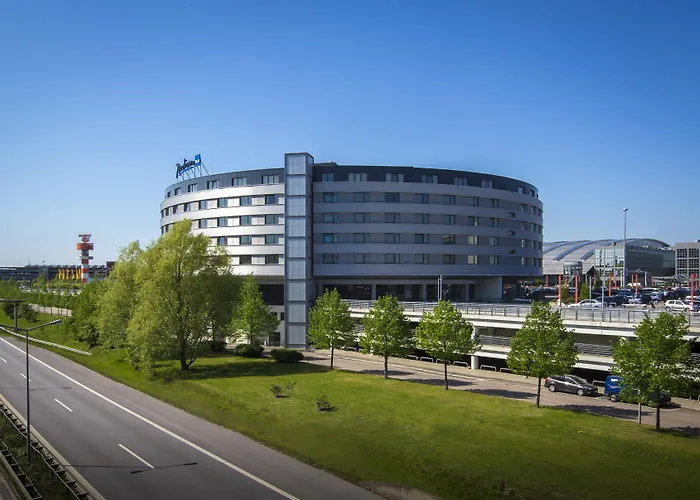 Radisson Blu Hotel, Airport