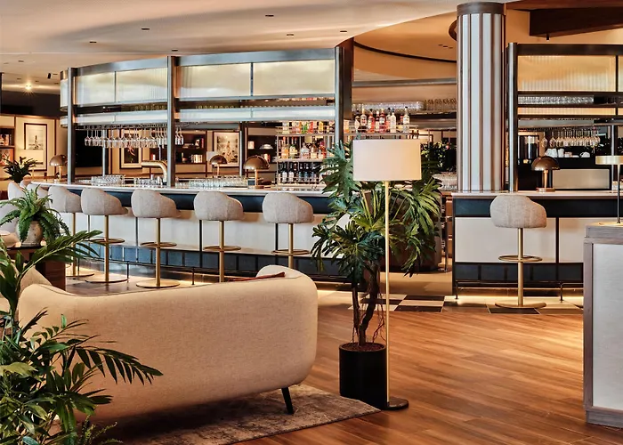 Radisson Blu Hotel, Airport Hotel 4*